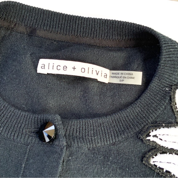 Alice + Olivia Winnie Lace Appliqué Cardigan Size Small Black and White - Picture 4 of 13